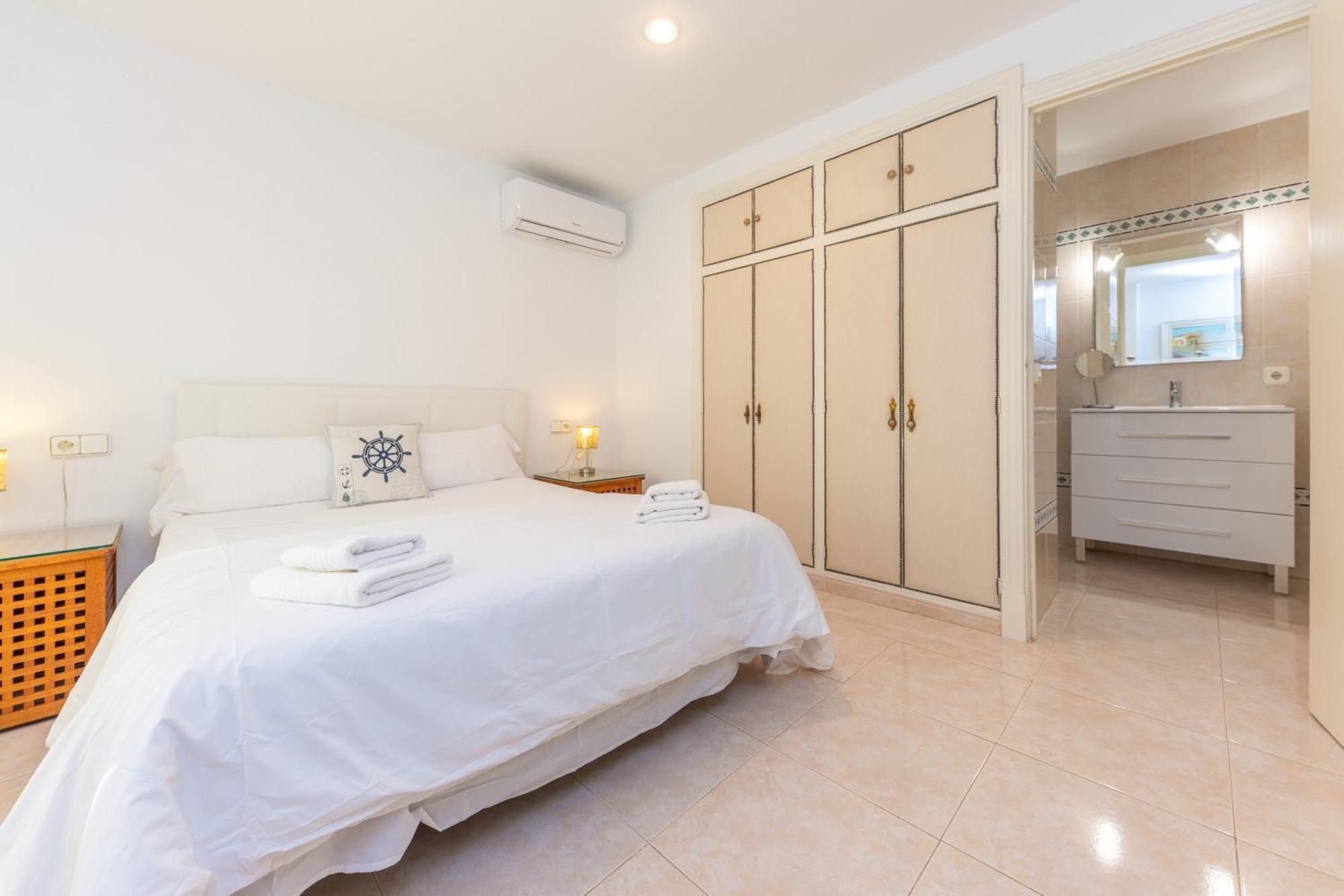 Casa Margarita Villa อานดราตส์ ภายนอก รูปภาพ