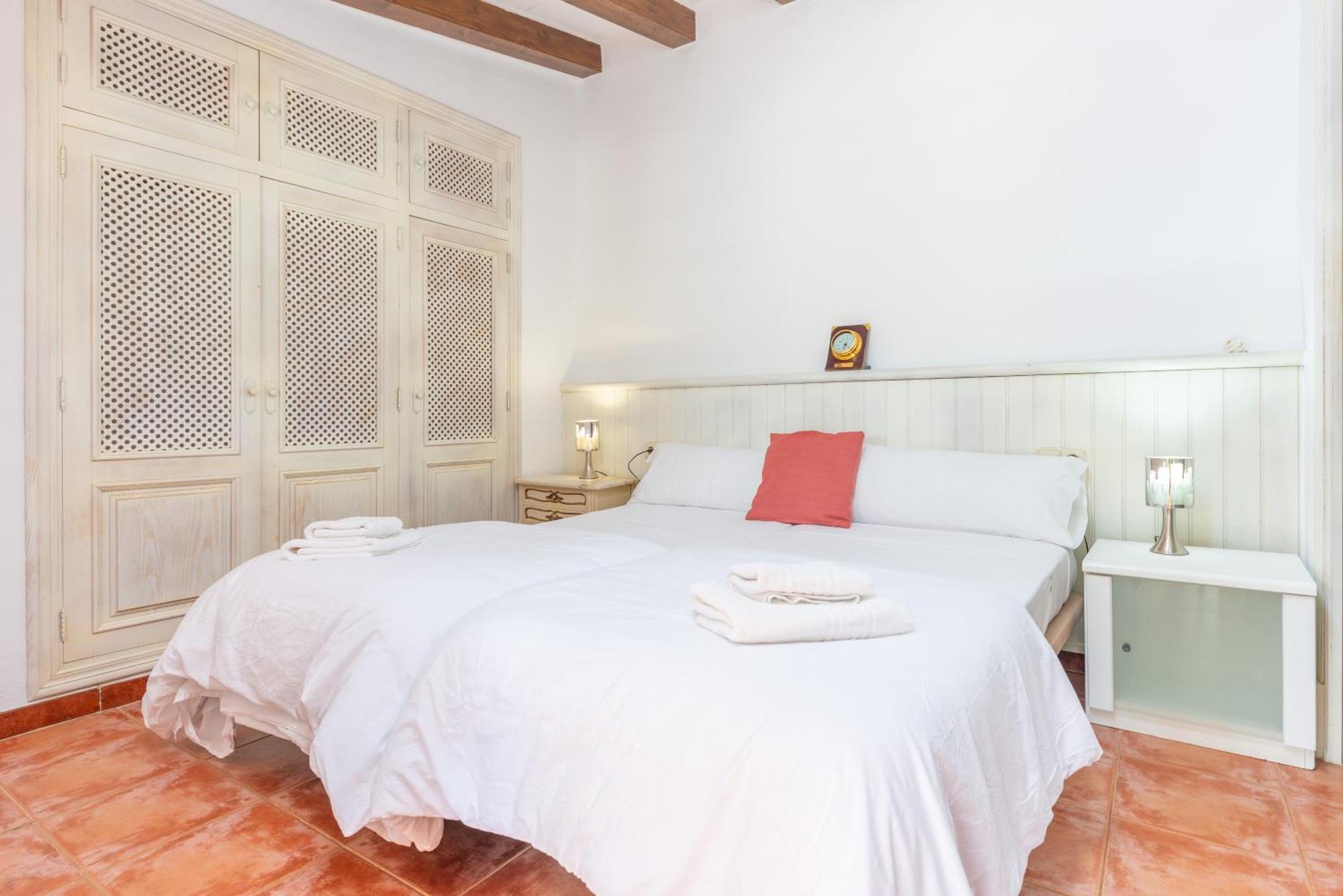 Casa Margarita Villa อานดราตส์ ภายนอก รูปภาพ